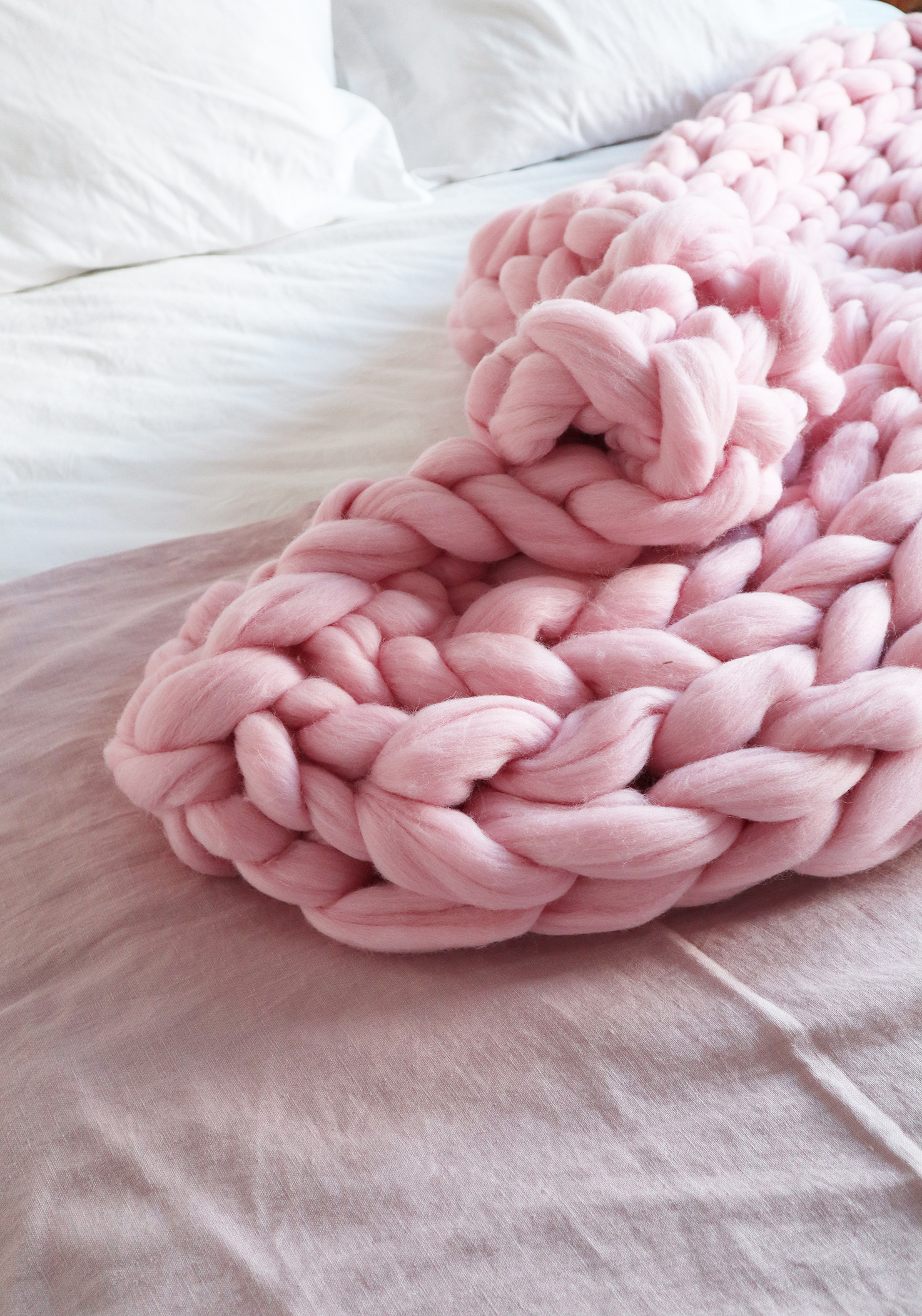 Manta 100 % lana merino  Pie de cama tejido, Mantas, Mantas para cama